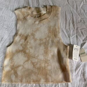 Aerie tank cropped